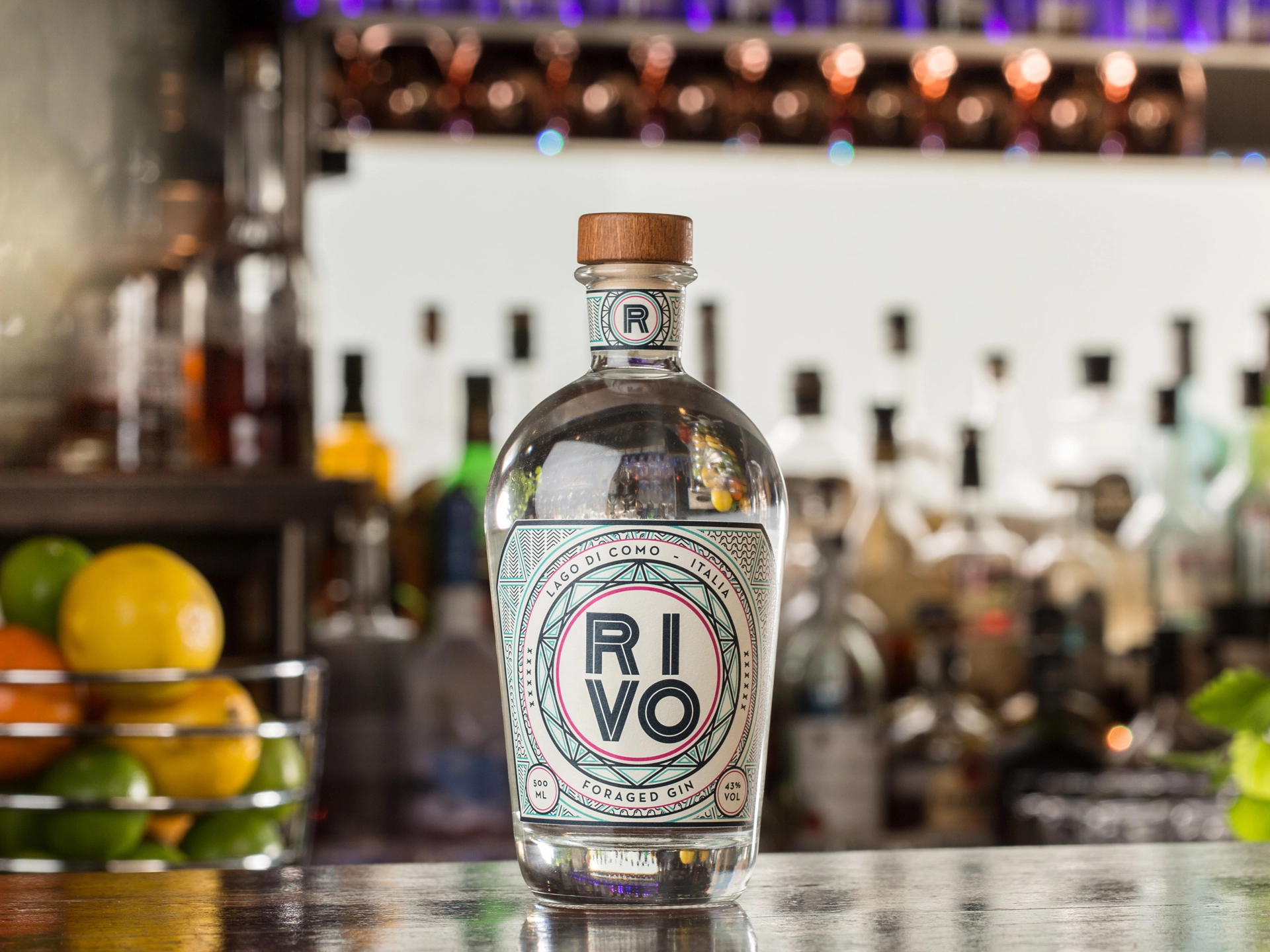 Packing-Design für RIVO Gin #1